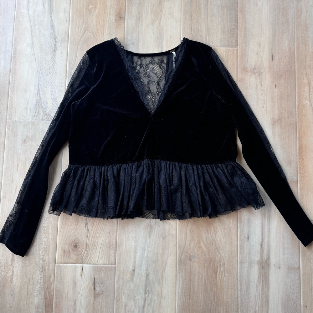 Free People Velvet & Lace Peplum Top Size Medium